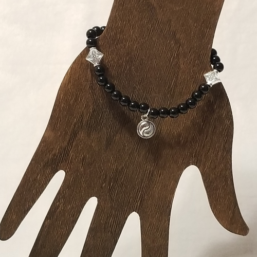 Black Charm Stretch Bracelet Yin & Yang Black Charm Stretch Bracelet Yin & Yang