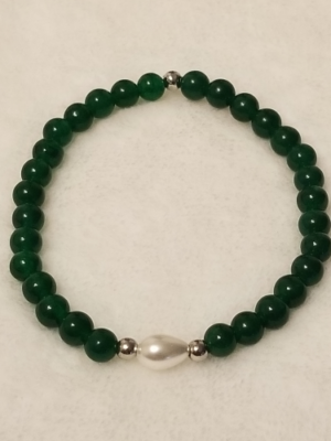 Green Agate Stretch Bracelet with Teardrop Pearl